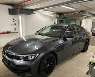 BMW BMW 318 d Advantage LED/BusinessPaket/DAB Gebrauchtwagen