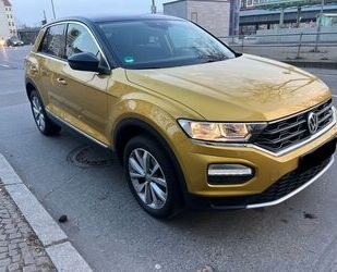 VW Volkswagen T-Roc Style/NAVI(SMARTLINK)/PDC/SITZHZG Gebrauchtwagen