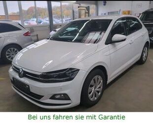 VW Volkswagen Polo VI Comfortline Kamera/8Fach/Navi/A Gebrauchtwagen