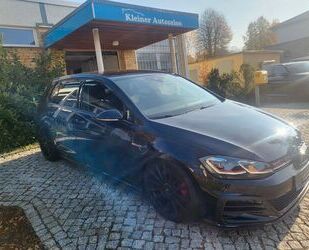 VW Volkswagen Golf GTI Performance DSG/LED/Leder/Pano Gebrauchtwagen