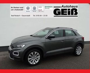 VW Volkswagen T-Roc 1.0 TSI Style AHK/Navi/Shz/Rkam/A Gebrauchtwagen