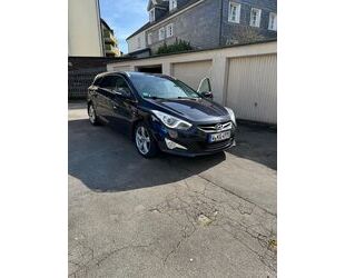 Hyundai Hyundai i40 cw 1.7 CRDi Premium 100kW Automatik Pr Gebrauchtwagen