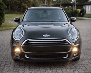 Mini MINI Cooper Automatik 1,5 136 PS !!! TÜV Neu!!!! Gebrauchtwagen