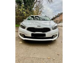 Kia Kia ceed Sportswagon 1.6 CRDi 128 Platinum Edit... Gebrauchtwagen