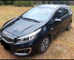 Kia Kia ceed Sportswagon 1.6 GDI Dream-Team Edition... Gebrauchtwagen