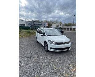 VW Volkswagen Touran 1.6 TDI SCR SOUND BMT SOUND Gebrauchtwagen