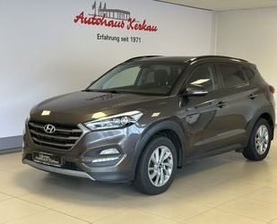 Hyundai Hyundai Tucson 2.0 CRDi 4WD Style Panorama+AHK+1.H Gebrauchtwagen