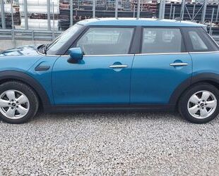 Mini MINI COOPER Mini 5-trg. Cooper Essential Trim Gebrauchtwagen