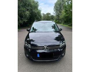 VW Volkswagen Touran 2.0 TDI 140PS / AHK / Bi-Xenon / Gebrauchtwagen