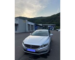 Volvo Volvo S60 D2 Powershift Kinetic Kinetic Gebrauchtwagen