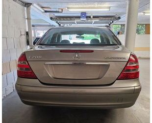 Mercedes-Benz Mercedes-Benz E 200 KOMPRESSOR CLASSIC Classic Gebrauchtwagen