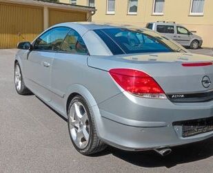 Opel Opel Astra 1.6 Turbo ECOTEC Cosmo 132kW Cosmo Gebrauchtwagen