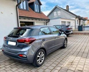 Hyundai Hyundai * Hyundai i20 * 1. Hand * 52.000 KM * Sche Gebrauchtwagen