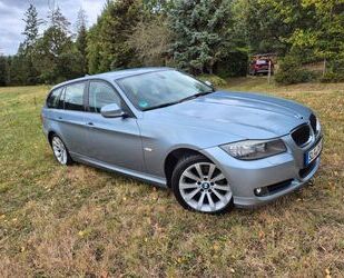 BMW BMW 320d xDrive Touring - Navi prof., Xenon, Allra Gebrauchtwagen