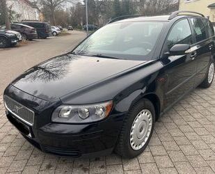 Volvo Volvo V50 Kombi 1.8 Kinetic 8xbereift TÜV 08/2025 Gebrauchtwagen