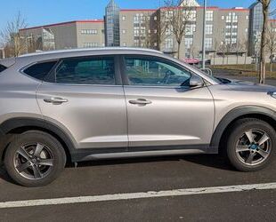 Hyundai Hyundai TUCSON white-sand 1.6 T-GDI Style 4WD Gebrauchtwagen