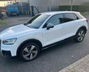 Audi Audi Q2 40 TFSI S tronic quattro design design Gebrauchtwagen