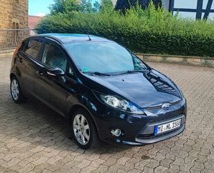 Ford Ford Fiesta 1,25 60kW Champions Edition / Neue Rei Gebrauchtwagen