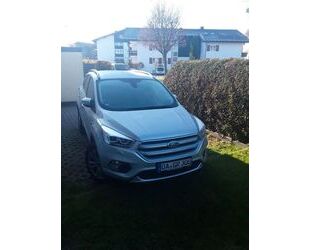 Ford Ford Kuga 2,0 TDCi 4x4 110kW COOL & CONNECT PSh C. Gebrauchtwagen