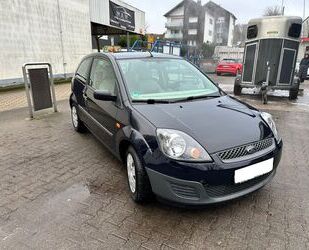 Ford Ford Fiesta 1,4 Automatik Klima Gebrauchtwagen