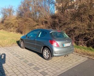 Peugeot Peugeot 207 - sehr gepflegt / 8fach bereift Gebrauchtwagen