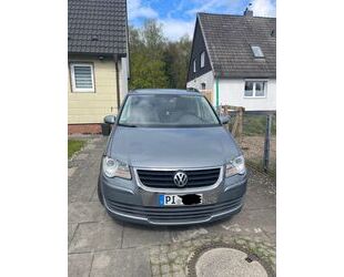 VW Volkswagen Touran 1.6 United United *7Sitzer* *TOP Gebrauchtwagen