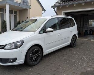 VW Volkswagen Touran 2.0 TDI Highline, 7 Sitze Standh Gebrauchtwagen