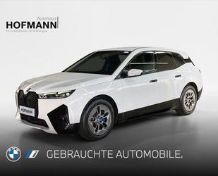 BMW BMW iX xDrive40 Luftfederung+AHK+Sportpaket+Laser+ Gebrauchtwagen