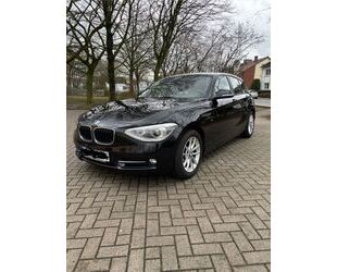 BMW BMW 116d Sport Line Bi-Xenon Navi Allwetter Gebrauchtwagen