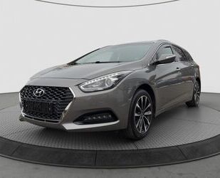 Hyundai Hyundai i40 1.6 CRDi Space AHK*Navi*Kamera Gebrauchtwagen