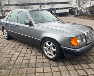 Mercedes-Benz Mercedes-Benz 230e Automatik Gebrauchtwagen