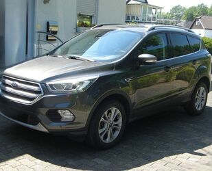 Ford Ford Kuga 2,0 TDCi 4x2 110kW Titanium AHK Kamera Gebrauchtwagen