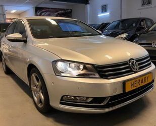 VW Volkswagen Passat 2.0 TDI Highline Sedan 4-MOTION Gebrauchtwagen