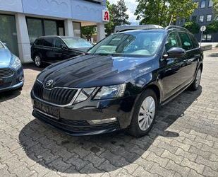 Skoda Skoda Octavia 1.6TDI Combi Automatik*NAVI*1.HD*SH* Gebrauchtwagen