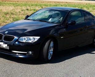 BMW BMW 320d Coupé in Schwarz sehr sparsam 5,5 L Gebrauchtwagen