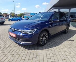 VW Volkswagen Golf VIII 1.5 TSI Style Navi Kamera SHZ Gebrauchtwagen