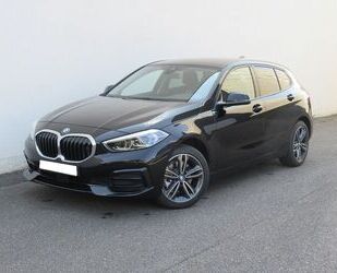 BMW BMW 118i Hatch Sport Line HiFi DAB LED WLAN Shz Gebrauchtwagen