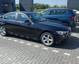 BMW BMW 3-serie 330e Essential Gebrauchtwagen