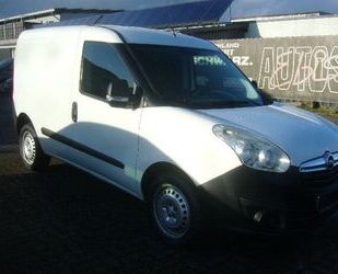 Opel Opel Combo D Kasten L1H1 2,4t ,Klima,Ahk,1.Hand Gebrauchtwagen