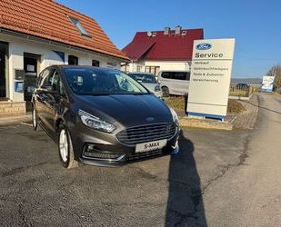 Ford Ford S-Max Titanium Automatik LED NAVI LEDER Gebrauchtwagen