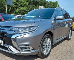 Mitsubishi Mitsubishi Plug-in Hybrid Outlander Top/AHK/ACC/Na Gebrauchtwagen