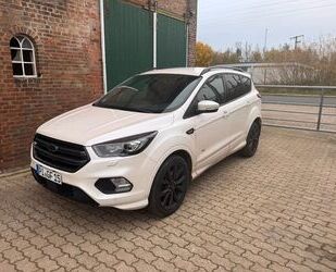 Ford Ford Kuga 1,5 EcoBoost 4x4 134kW ST-Line Automat . Gebrauchtwagen