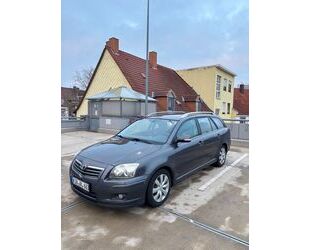 Toyota Toyota Avensis Combi 2.0 D-4D - Gebrauchtwagen