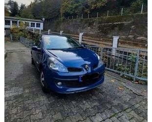 Renault Renault Clio by RIP CURL 1.2 16V 55kW by RIP CURL Gebrauchtwagen