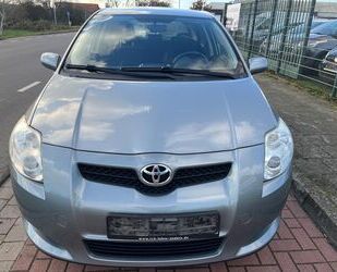 Toyota Toyota Auris 2,0-l-D-4D Executive TÜV NEUE bis 11 Gebrauchtwagen