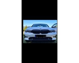 BMW BMW 320d Sport Line+NaviPro+AHK+DAB+Volldigit.+Rüc Gebrauchtwagen