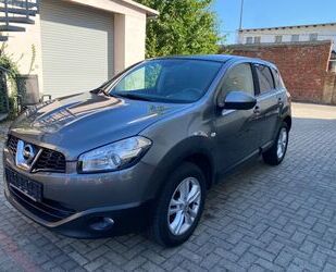 Nissan Nissan Qashqai Acenta 2.0/NAVI/4x4/Kamera Gebrauchtwagen