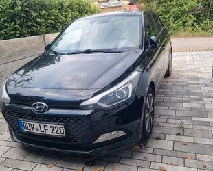 Hyundai Hyundai i20 1.2 INTRO EDITION INTRO EDITION - Fris Gebrauchtwagen