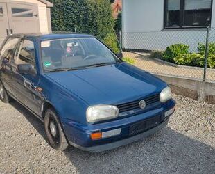 VW Volkswagen Golf 1.4 Standard Gebrauchtwagen