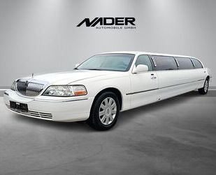 Lincoln Lincoln Town Car/9Sitzplätze/Kamera/Leder/Music An Gebrauchtwagen